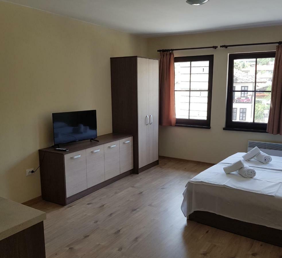 Часовника Hotel Trjavna Buitenkant foto