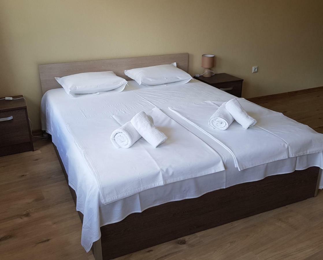 Часовника Hotel Trjavna Buitenkant foto