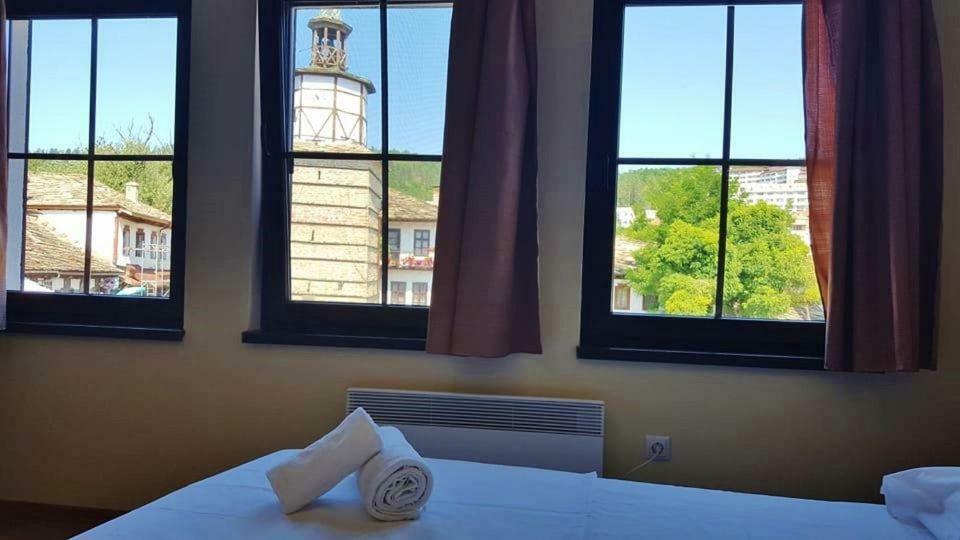 Часовника Hotel Trjavna Buitenkant foto